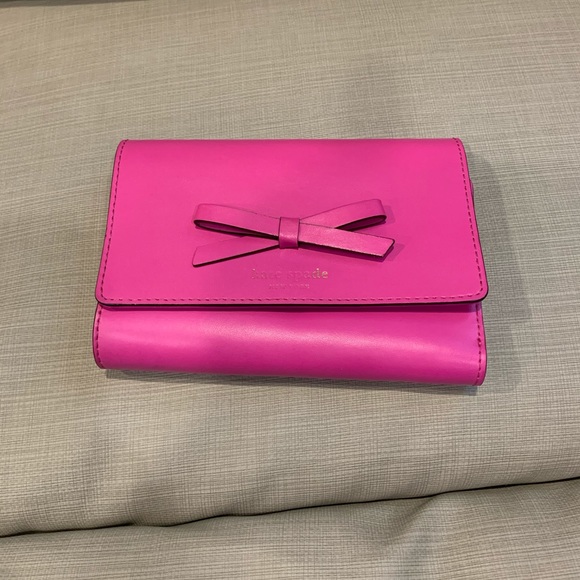 kate spade Handbags - Kate Spade Small Wallet